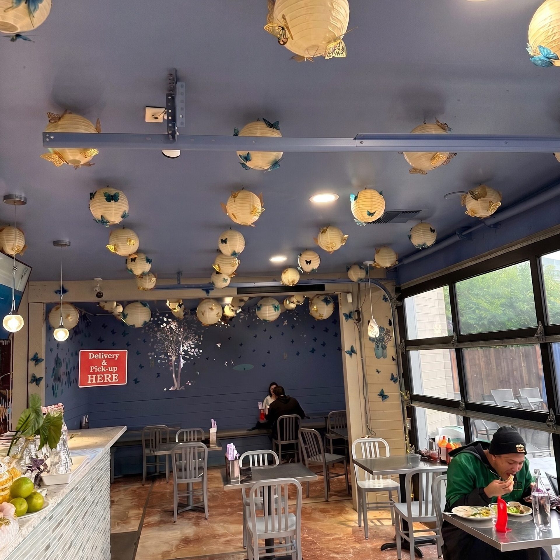 A Peaceful Place to Dine